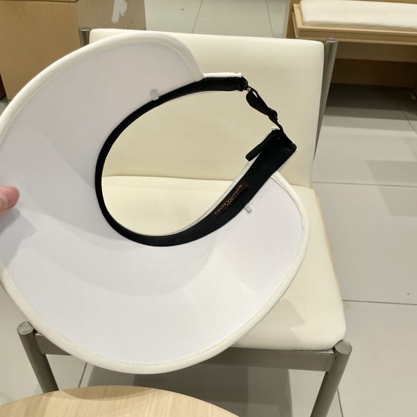 L*ouis V*uitton  Hats Top XX20250411-58