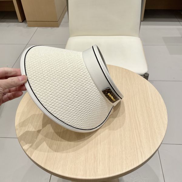 L*ouis V*uitton  Hats Top XX20250411-58