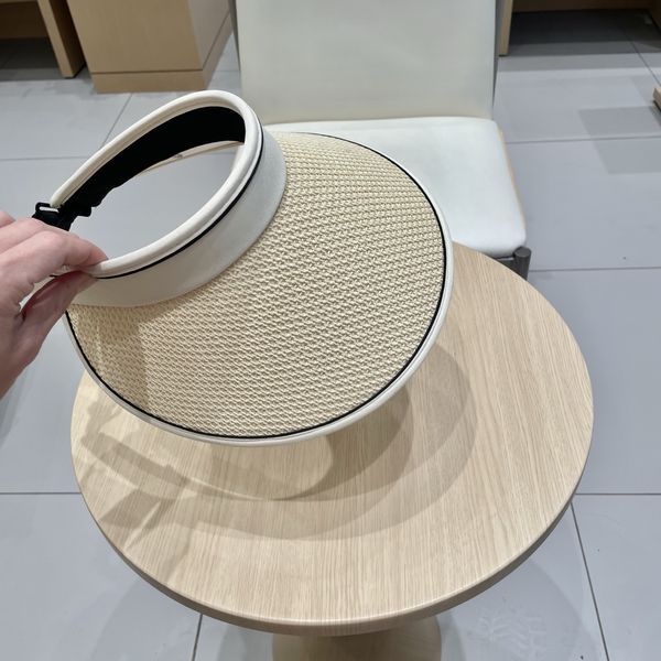 L*ouis V*uitton  Hats Top XX20250411-58