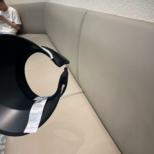 C*hanel  Hats Top XX20250411-63