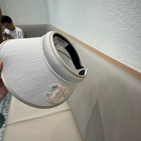 C*hanel  Hats Top XX20250411-63