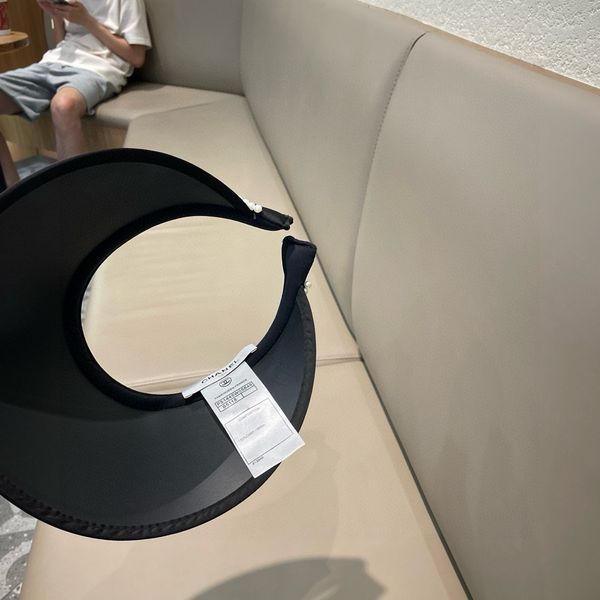 C*hanel  Hats Top XX20250411-63