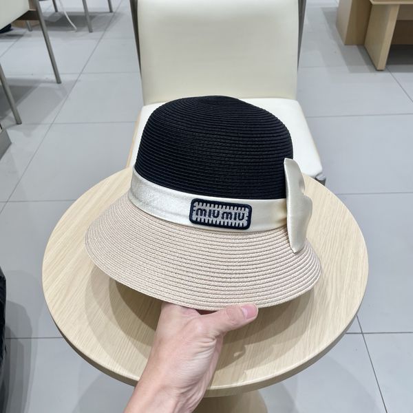 M*iuMiu  Hats Top XX20250411-64