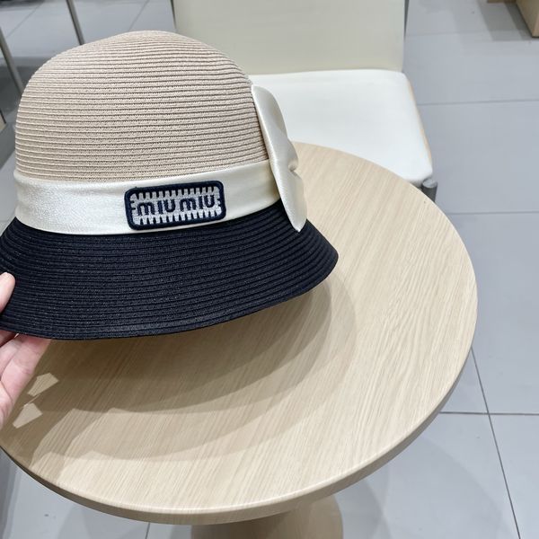 M*iuMiu  Hats Top XX20250411-64