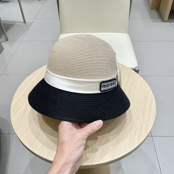 M*iuMiu  Hats Top XX20250411-64