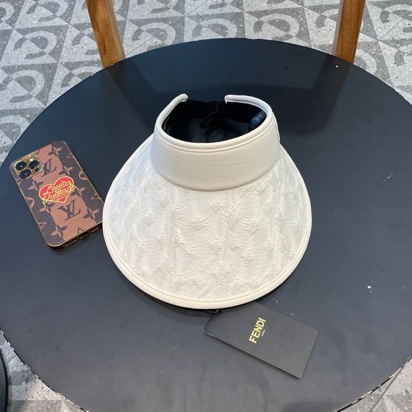 F*endi  Hats Top XX250410-73