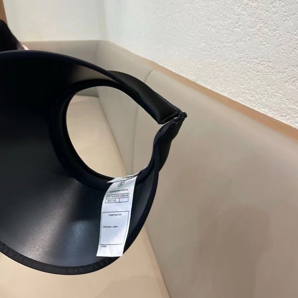 C*hanel  Hats Top XX20250411-75