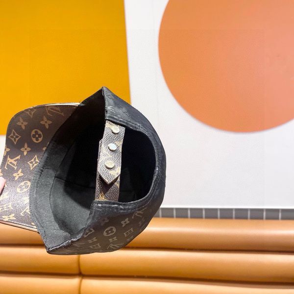 L*ouis V*uitton Hats Top XX250413-1