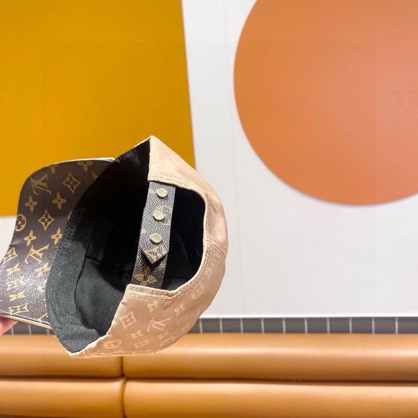 L*ouis V*uitton Hats Top XX250413-1