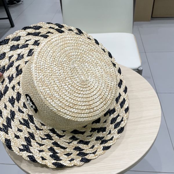 C*hanel  Hats Top XX20250413-23