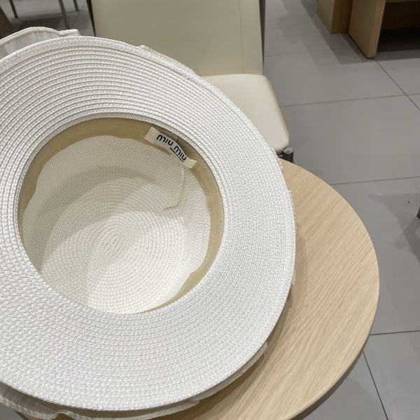 M*iuMiu  Hats Top XX20250413-26