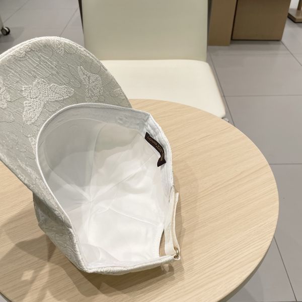 L*ouis V*uitton Hats Top XX250413-32