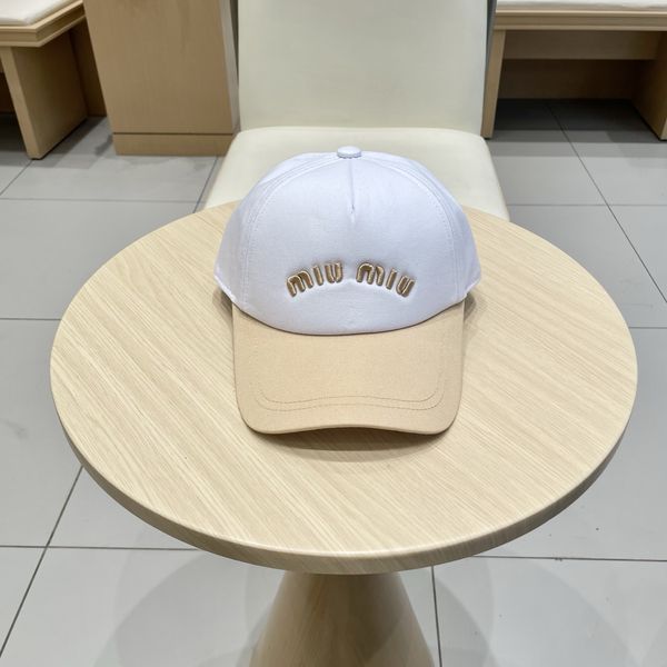 M*iuMiu  Hats Top XX20250413-42