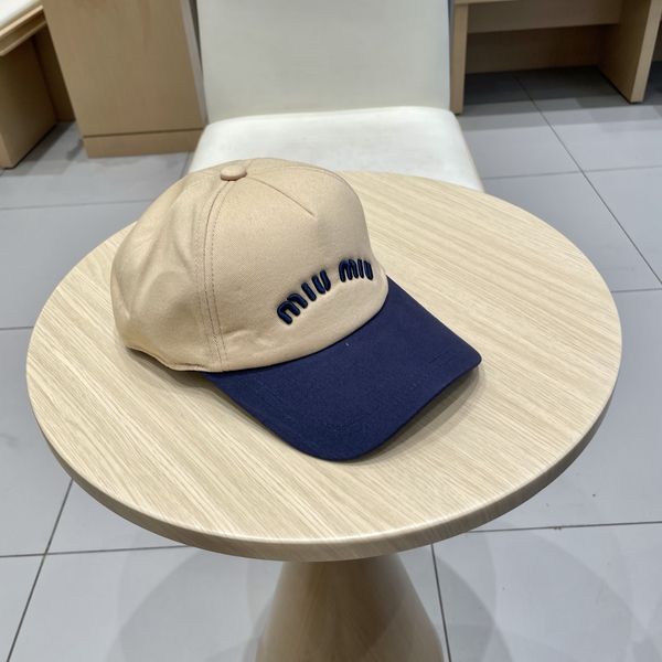 M*iuMiu  Hats Top XX20250413-42