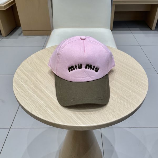M*iuMiu  Hats Top XX20250413-42