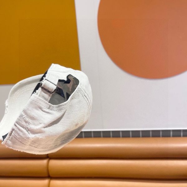 C*hanel  Hats Top XX20250413-50