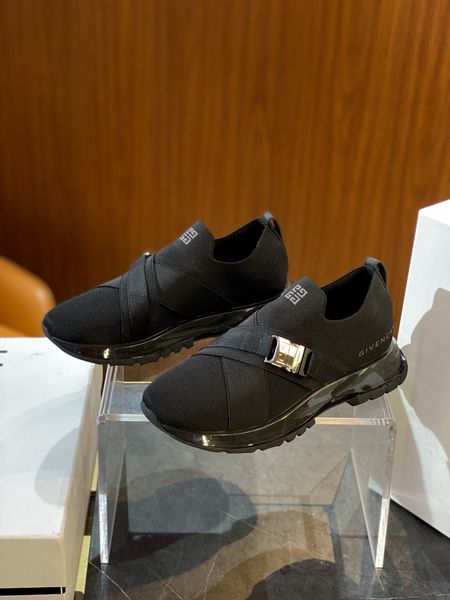 Givenchy  Top  Sneaker Low RR 20250415-146