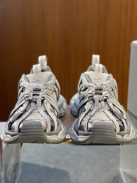 B*alenciaga Sneaker Low RR 20250416-29
