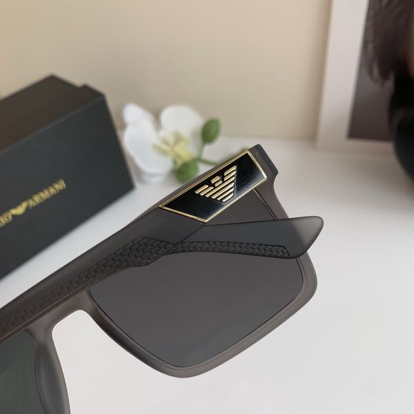 E*mporioA*rmani Glasses Top XX 20250422-35