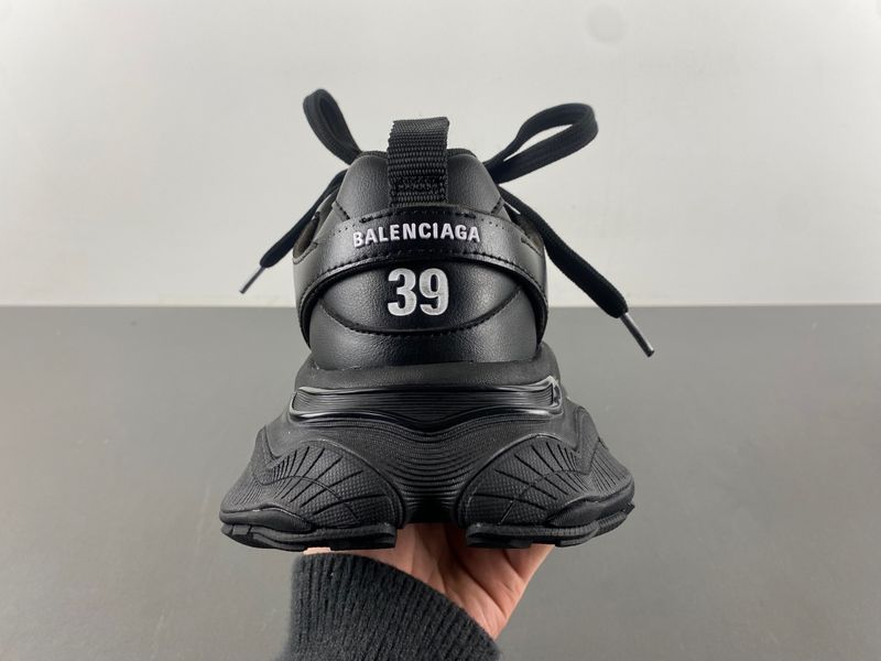 B*alenciaga 3XL AM 20250430-6