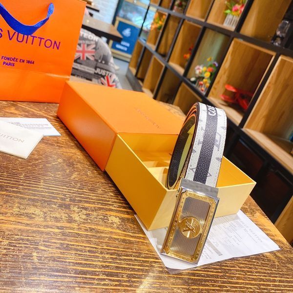 L*ouis V*uitton Belts Top Version