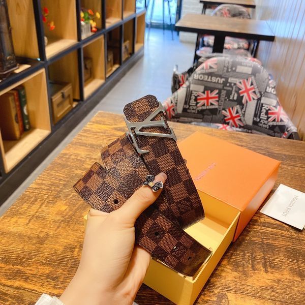 L*ouis V*uitton Belts Top Version