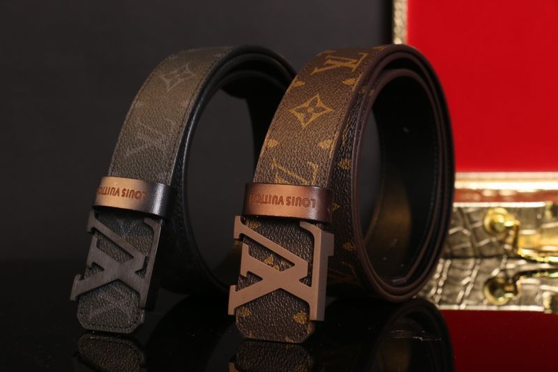 L*ouis V*uitton Belts Top Version