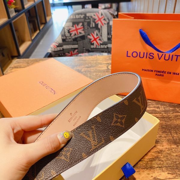 L*ouis V*uitton Belts Top Version