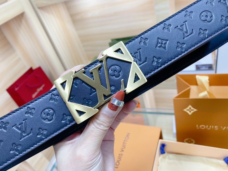 L*ouis V*uitton Belts Top Version