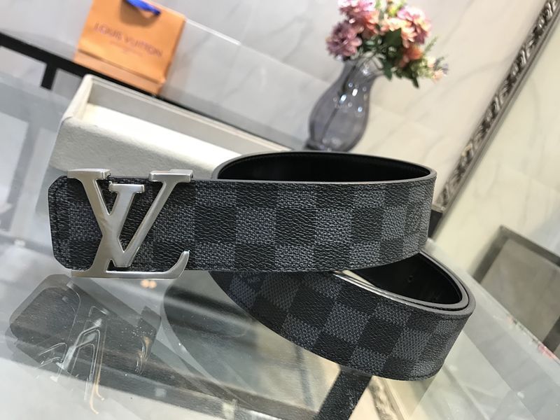 L*ouis V*uitton Belts Top Version