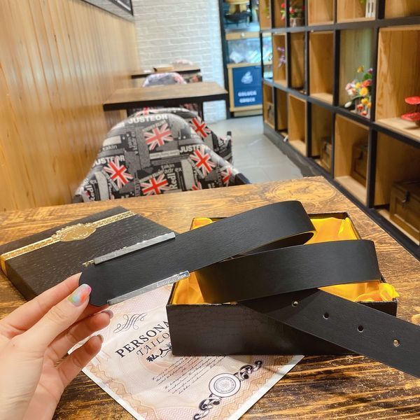 F*erragamo Top Version