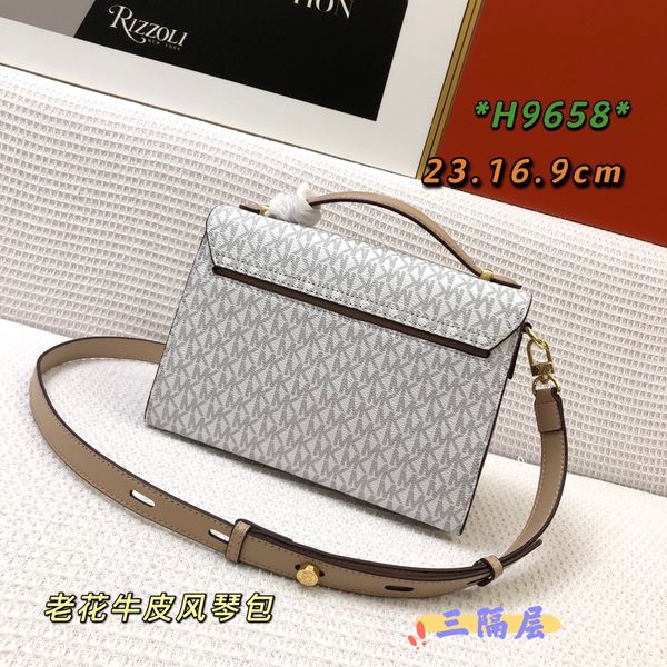 M*ichael K*ors Top Bag 23*16*9cm