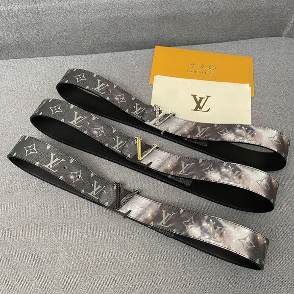 L*ouis V*uitton Belts Top Version