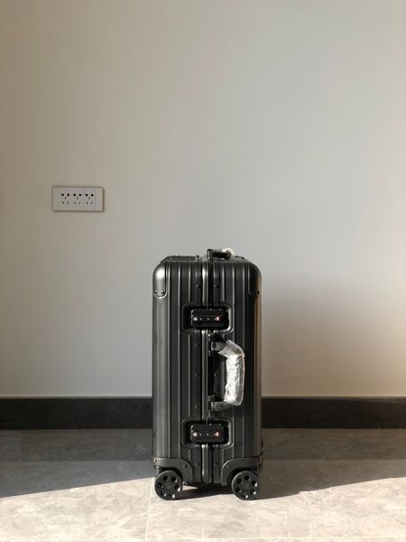 Luggage ask price on whatsapp