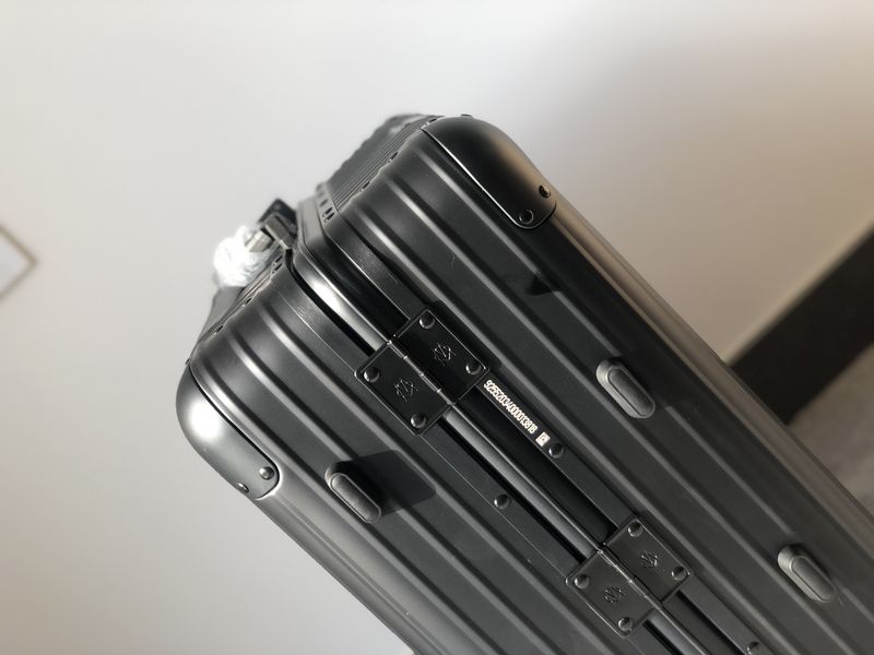 Luggage ask price on whatsapp