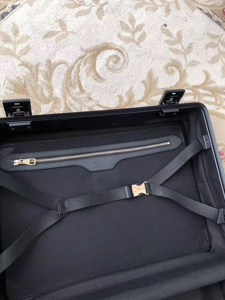Luggage ask price on whatsapp