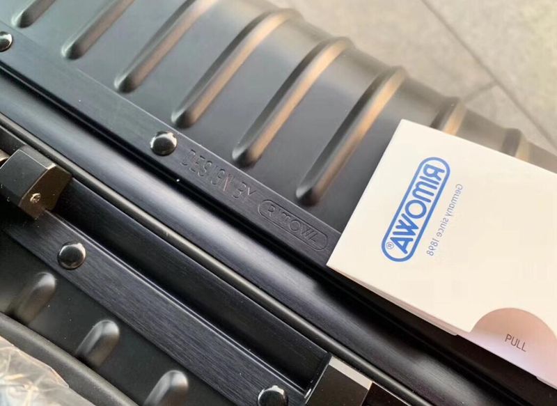 Luggage ask price on whatsapp