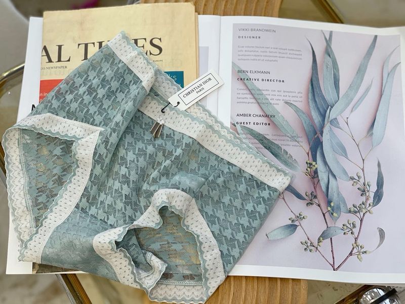 Women Underpants Top 4 Pieces