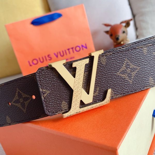 L*ouis V*uitton Belts Top Version 39mm