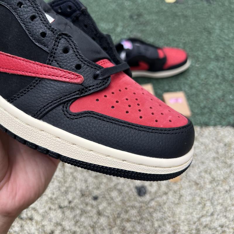 Travis Scott x Air Jordan 1 DM7866-061