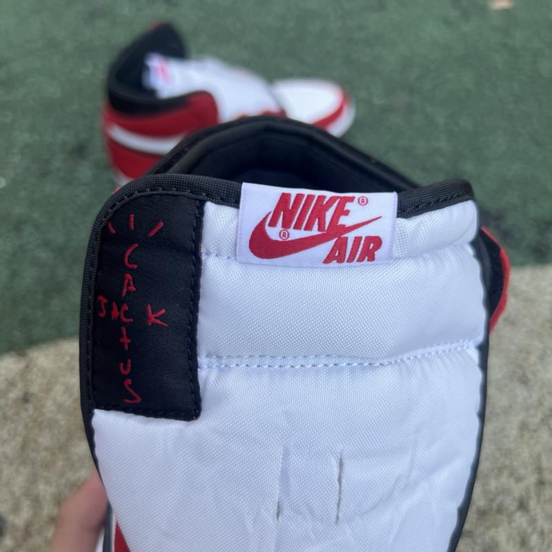 Travis Scott x Air Jordan 1 DH3227-601