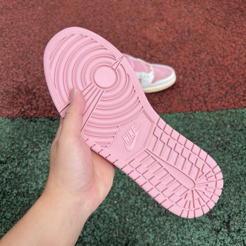 Travis Scott x Air Jordan 1 Low OG