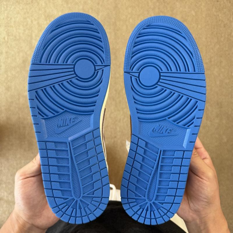 Travis Scott x Air Jordan 1 Low