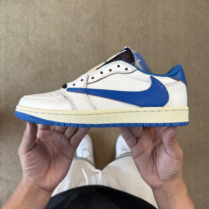 Travis Scott x Air Jordan 1 Low