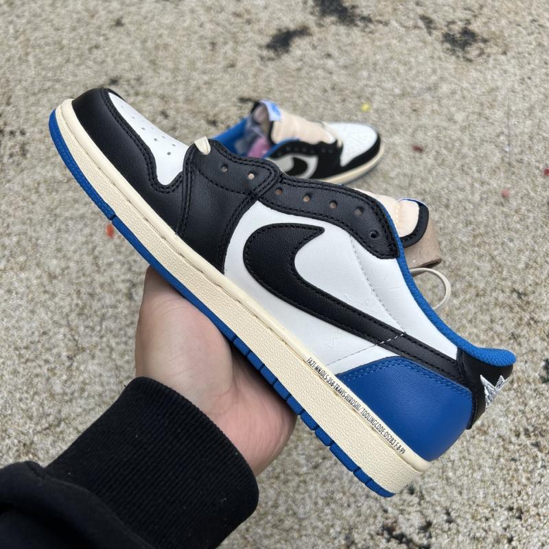 Travis Scott x Air Jordan 1